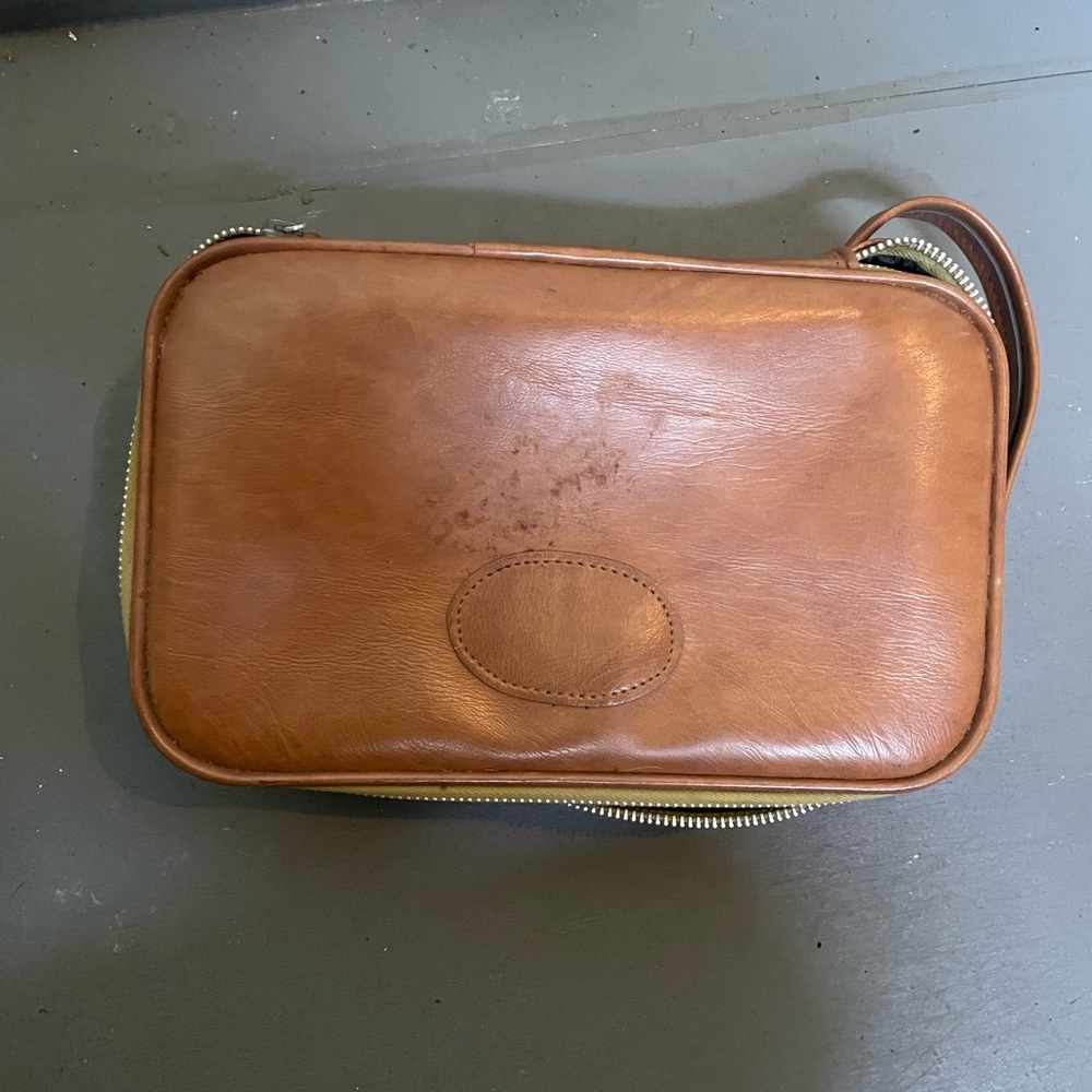 Source Unknown Brown Leather Toiletry Bag with Carry Handle